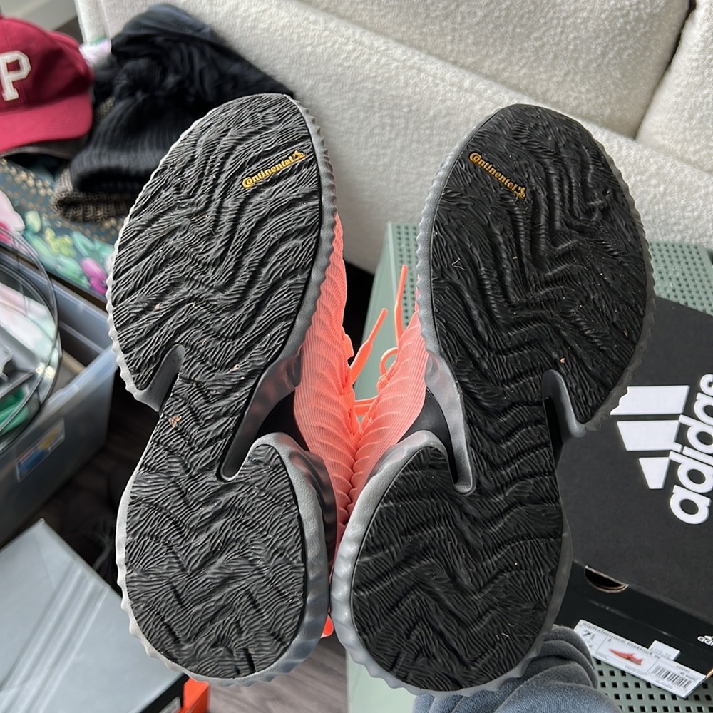 COPY - Adidas Alphabounce - Picture 5 of 5